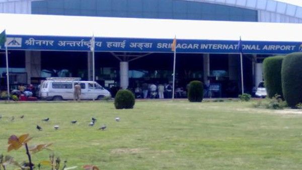 केंद्र सरकार ने श्रीनगर एयरपोर्ट को किया 'प्रमुख हवाई अड्डा' घोषित