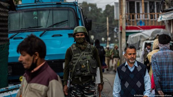 कश्मीर में विधायी प्रक्रिया के बिना बनाई गई नई जांच एजेंसी