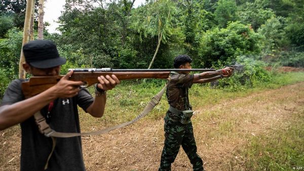 म्यांमार: विरोधियों के खिलाफ बड़ी सैन्य कार्रवाई की आशंका