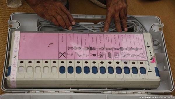 राष्ट्रीय पार्टियां हो या क्षेत्रीय, सब की फंडिंग के स्त्रोत हैं 'अज्ञात'