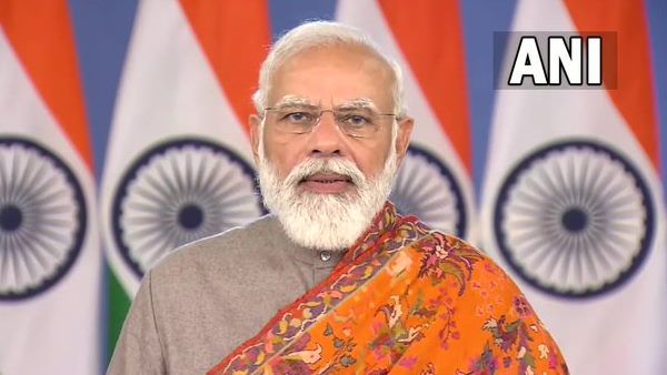 Constitution Day :PM मोदी बोले- पारिवारिक पार्टियां, लोकतंत्र में विश्वास करने वालों के लिए चिंता का विषय