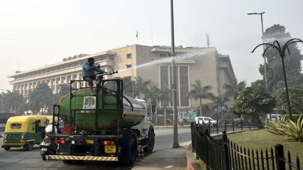 दिल्ली के प्रदूषण के लिए अकेले पराली नहीं है जिम्मेदार, इन बड़े बदलावों ने घोंटा राजधानी का दम