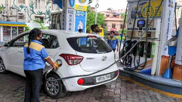 किन राज्यों में मिल रहा है सबसे सस्ता और सबसे महंगा पेट्रोल ? पूरे देश की लिस्ट देखिए