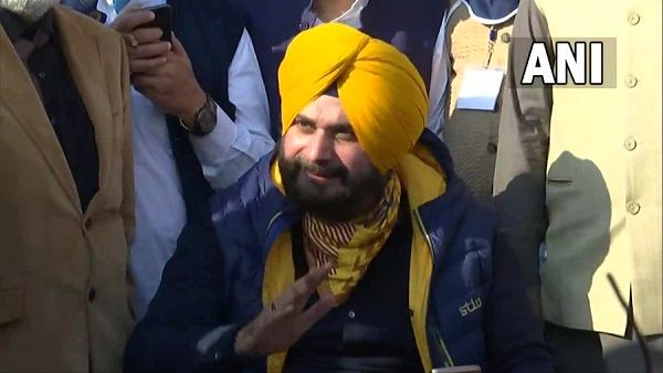 पाकिस्तान के पीएम इमरान खान को 'बड़ा भाई' कहने के विवाद पर क्या बोले नवजोत सिंह सिद्धू