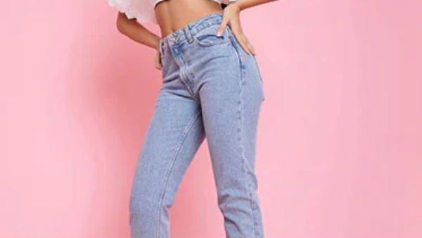 जींस पहनी लड़की को दुकानदार ने निकाला, कहा- सामान लेना है तो बुर्का में आया कर बेशर्म