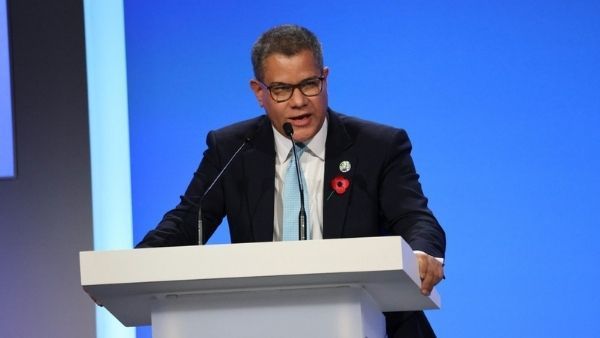 कौन हैं आगरा के आलोक शर्मा? जिन्होंने पूरी दुुनिया के सामने भारत को बना दिया खलनायक