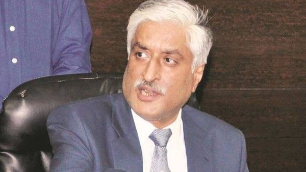 बेड पर लेटे-लेटे कोर्ट की वर्चुअल सुनवाई में शामिल हुए पंजाब के पूर्व डीजीपी, कोर्ट ने लगा दी क्लास