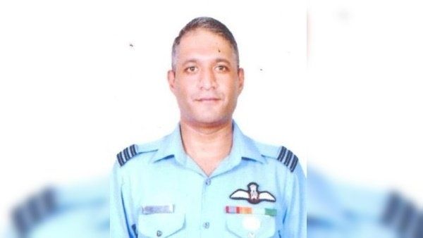Chopper Crash: हादसे में अकेले जीवित बचे ग्रुप कैप्टन वरुण सिंह का निधन