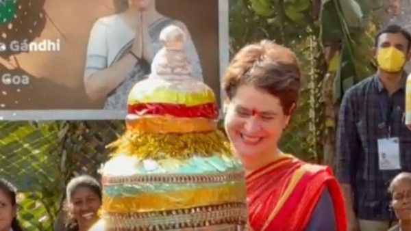 VIDEO: गोवा में प्रियंका ने आदिवासी महिलाओं के साथ किया डांस, बीजेपी ने उठाए सवाल
