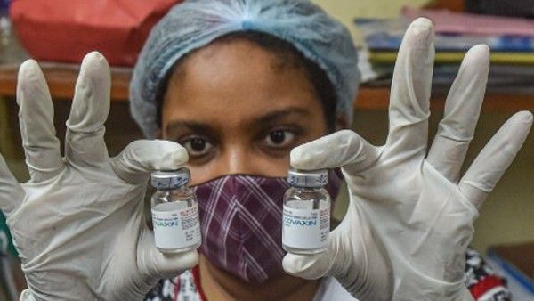 भारत बायोटेक का दावा- कोवैक्सीन 2-18 आयु वर्ग के लिए सुरक्षित और असरदार, ट्रायल में सामने आई ये बात