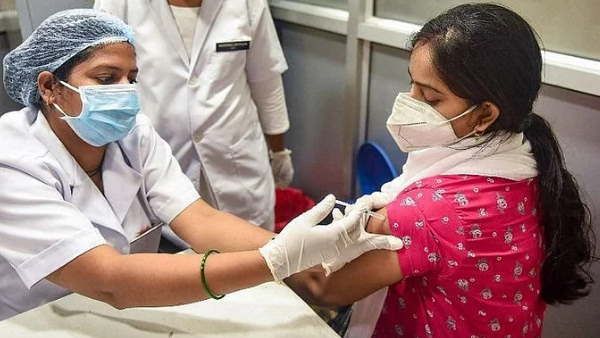 कोरोना वायरस: महाराष्ट्र के अहमदनगर में जारी किया गया 'नो वैक्सीन, नो एंट्री' आदेश