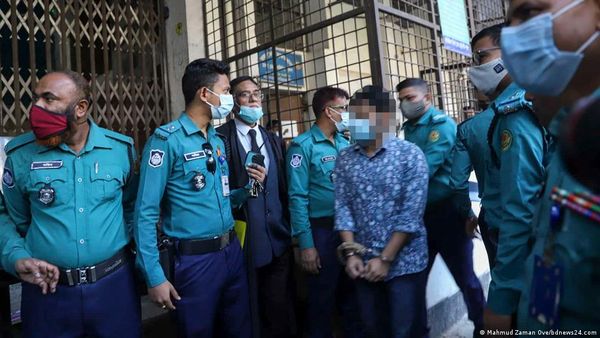 बांग्लादेश में इंजीनियरिंग के 20 छात्रों को सजा-ए-मौत