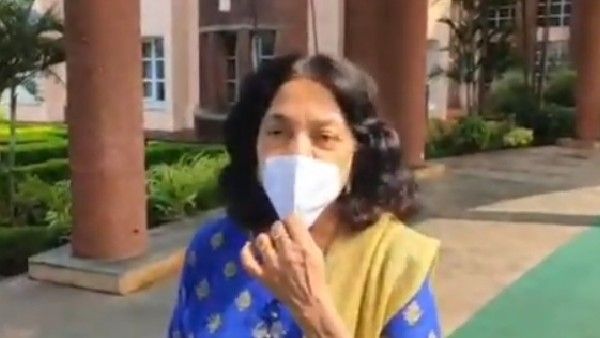 गोवा में चुनाव से पहले बीजेपी को झटका, अलीना सलदान्हा ने पार्टी के विधायक पद से दिया इस्तीफा