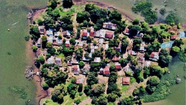 गुजरात में ऐसा गांव जो 8 महीने रहता है पानी से घिरा, नावों पर घूमते हैं लोग, क्यों छोड़ने को तैयार नहीं?