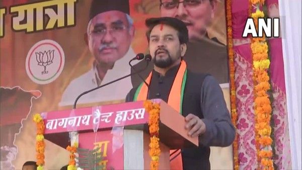 कांग्रेस ने 2जी, 3जी...घोटाले किए पर 7 सालों में पीएम मोदी पर 7 पैसे के घोटाले का आरोप नहीं- अनुराग ठाकुर