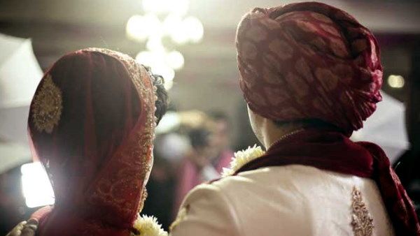 'मटन चाहिए या मैं?' छिपकर नॉनवेज खाती थी पत्नी, अब शाकाहारी पति ने दी आखिरी चेतावनी