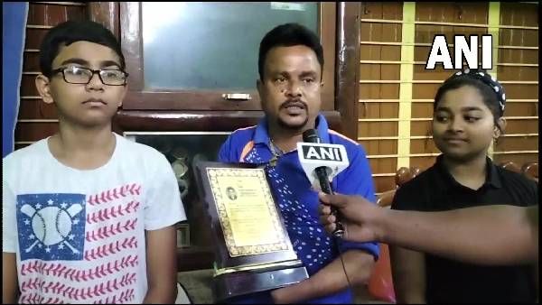 Kajal Dey: दोनों हाथ नहीं फिर भी बच्चों को देते हैं टेबल टेनिस की कोचिंग, मिला बेस्ट कोच का अवॉर्ड