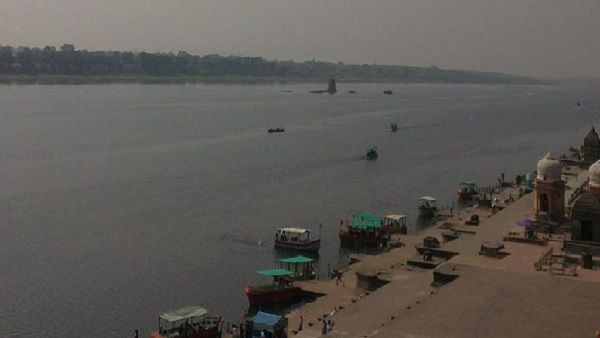   Narmada Chalisa in Hindi:: यहां पढे़ं श्री नर्मदा चालीसा, जानें महत्व और लाभ  