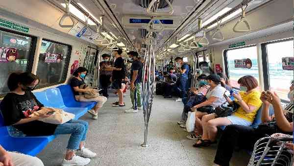 ओमिक्रॉन वेरिएंट पर सिंगापुर की यह रिपोर्ट चिंता बढ़ा रही है