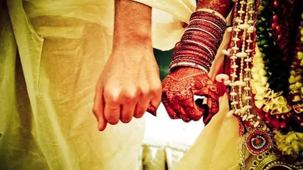 लड़कियों की शादी की उम्र 21 साल करने पर देवबंद मौलवी बोले-'वे पाप कर सकते हैं'