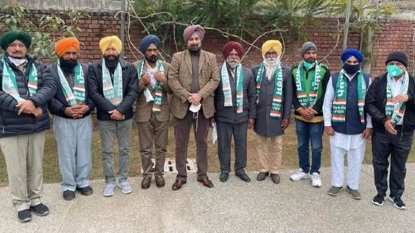 पंजाब: चुनाव से पहले कांग्रेस को बड़ा झटका, लव कुमार गोल्डी समर्थकों के साथ PLC में शामिल