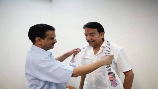 गोवा चुनाव से पहले AAP को झटका, पूर्व डिप्टी सीएम दयानंद नार्वेकर ने दिया इस्तीफा