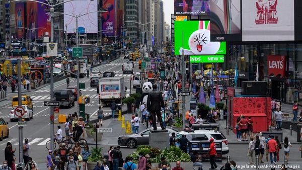 अमेरिका में महंगाई ने तोड़ा चार दशक का रिकॉर्ड