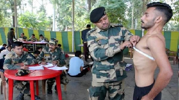 BSF में नौकरी का मौका, कांस्टेबल के 2788 पद खाली, जानिए कितनी मिलेगी सैलरी