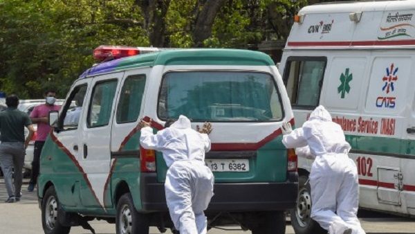 IIT मद्रास की भविष्यवाणी, 1-15 फरवरी के बीच आएगा कोरोना की तीसरी लहर का पीक