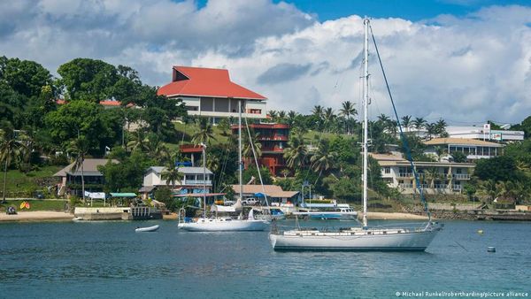 साढ़े नौ लाख रुपये निवेश पर यह देश रहा था गोल्डन पासपोर्ट, लगा ईयू से झटका