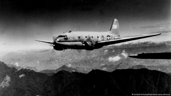 हिमालय में मिला द्वितीय विश्वयुद्ध में क्रैश हुए विमान का मलबा