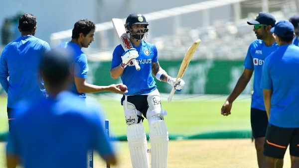 IND vs SA: आखिरी टेस्ट में द्रविड़ का बड़ा रिकॉर्ड तोड़ सकते हैं विराट कोहली, क्या खत्म हो पायेगा शतक का सूखा