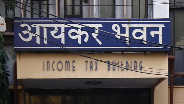 महामारी में भी मालामाल हुई ये कंपनी, 400 करोड़ की कमाई, अब 40 जगहों पर IT Raid