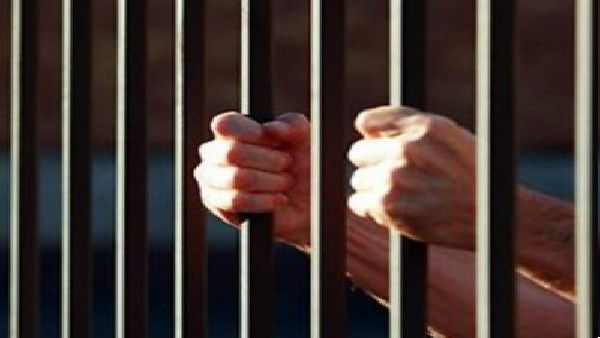 कोलंबिया की जेल में कैदियों के बीच हिंसा के बाद लगी आग, 51 की मौत