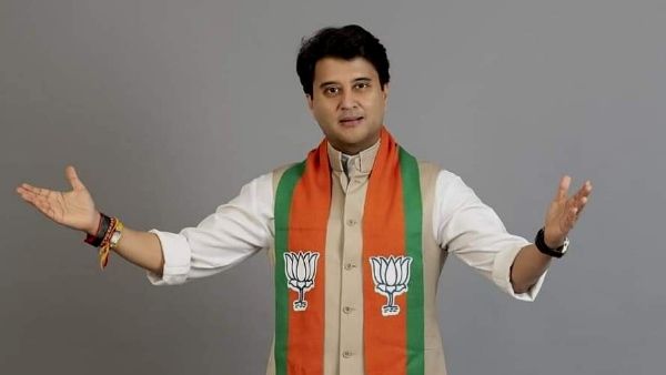 jyotiraditya scindia birthday : 4 हजार करोड़ के जयविलास पैलेस में रहते हैं ज्योतिरादित्य सिंधिया