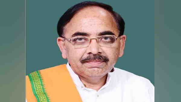 कोरोना संक्रमित हुए केंद्रीय मंत्री महेंद्र नाथ पांडेय, खुद Tweet कर दी जानकारी