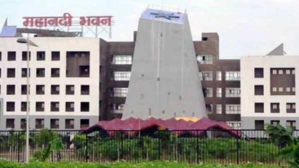 छत्तीसगढ़:स्टाफ को कोरोना से बचाने मंत्रालय मे बाहरी लोगों का प्रवेश प्रतिबंधित