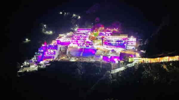 वैष्णो देवी मंदिर में भगदड़, श्राइन बोर्ड ने जारी किए हेल्पलाइन नंबर