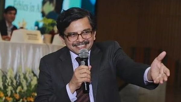 उड़ीसा के मुख्य न्यायाधीश की वकीलों से अपील-मुझे 'माई लॉर्ड' कहकर ना करें संबोधित