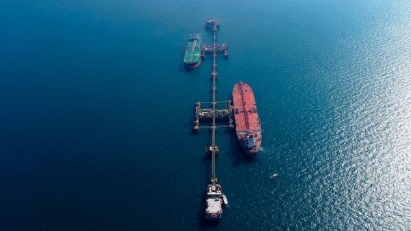 अंतर्राष्ट्रीय बाजार में रॉकेट की रफ्तार से क्यों बढ़ रही है कच्चे तेल की कीमत, आप पर क्या होगा असर?