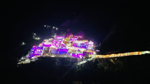 Vaishno Devi Stampede: वैष्णो देवी भवन में हुई भगदड़ मामले में उच्च स्तरीय जांच के आदेश