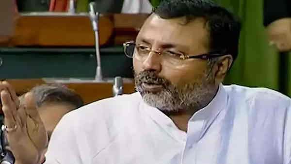 BJP सांसद निशिकांत दुबे ने कहा- बिहार, झारखंड और पश्चिम बंगाल में NRC लागू कर घुसपैठियों से मुक्ति दिलाई जाए
