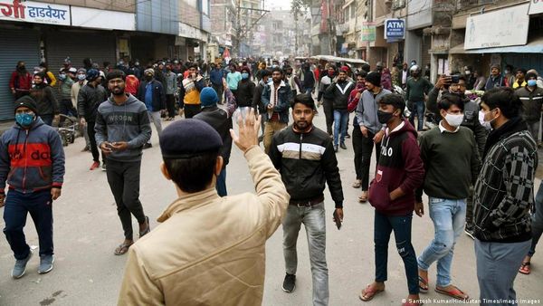 भारत में विकराल हो रहा है बेरोजगारी का संकट