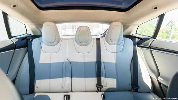 टॉयलेट से भी गंदी होती हैं कारें