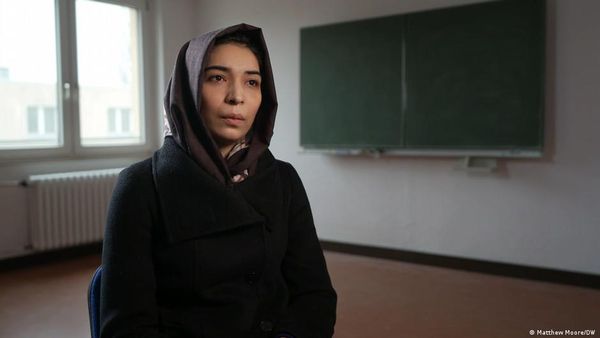 तालिबान ने अफगान महिलाओं के जीवन को कैसे बदल दिया?