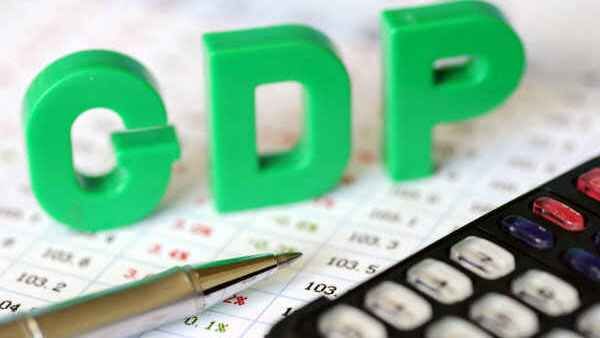 GDP का पूर्वानुमान और आठ प्रमुख उद्योगों का सूचकांक जारी, पिछले साल की तुलना में कहां पहुंची अर्थव्यवस्था ?