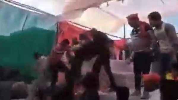 Fact Check: सपा नेता स्वामी प्रसाद मौर्य को कार्यकर्ताओं ने पीटा? जानिए वायरल वीडियो का सच