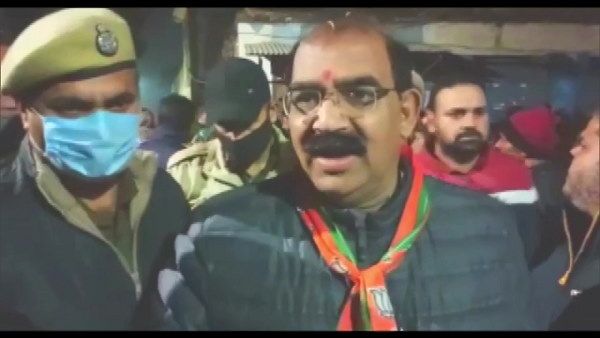 पंजाब में भाजपा प्रदेशाध्यक्ष की चुनावी सभा पर हमला, 4 घायल, हमलावरों ने कुर्सियां भी तोड़ीं