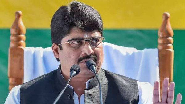 यूपी चुनाव : राजा भैया समेत 3 पर गंभीर धाराओं में मुकदमा दर्ज, सपा प्रत्याशी ने लगाया था हमले का आरोप