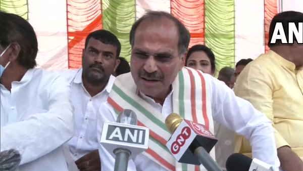 कांग्रेस ने की बंगाल में राष्ट्रपति शासन की मांग, कहा- राज्य में संवैधानिक तंत्र टूटा